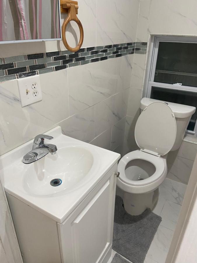A Nice Room In Queens ニューヨーク エクステリア 写真