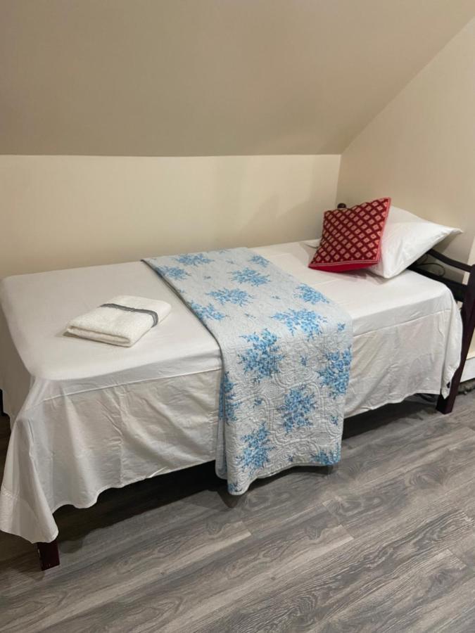 A Nice Room In Queens ニューヨーク エクステリア 写真